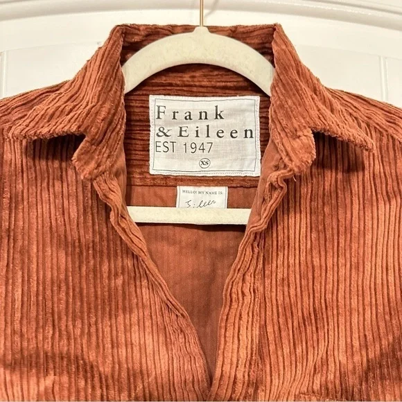 NWT Frank & Eileen Eileen Button-Up Shirt in Toffee, size XS - Picture 3 of 10